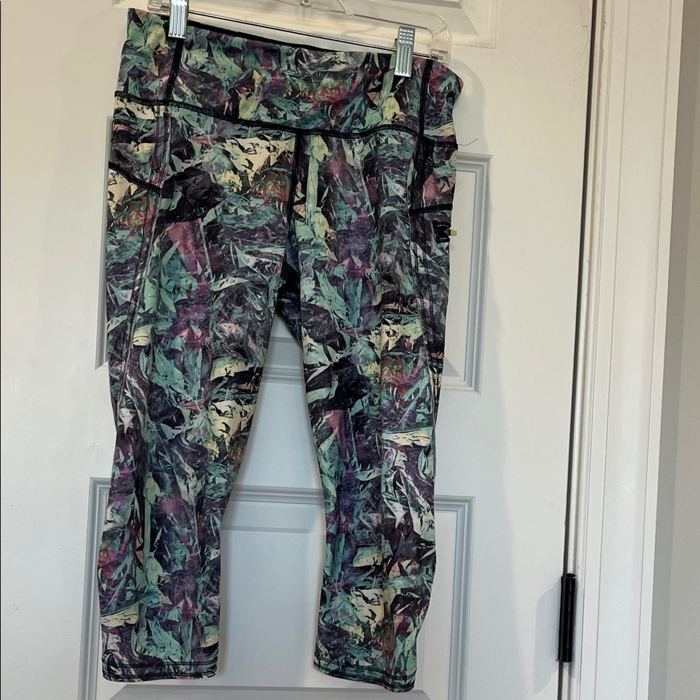 Lululemon crop leggings